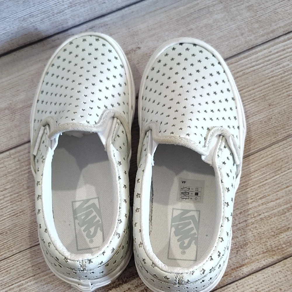 Vans Green and White Slip-On Sneakers - Picture 4 of 9